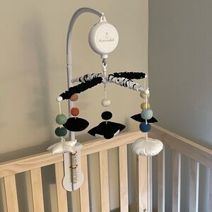 The Peanutshell Montessori Crib Mobile - Digital Music Box. EUC
